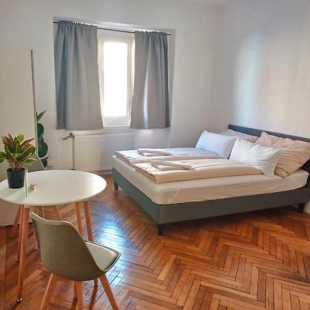 Apartment Lerchenfelder Strasse Viena Exterior foto